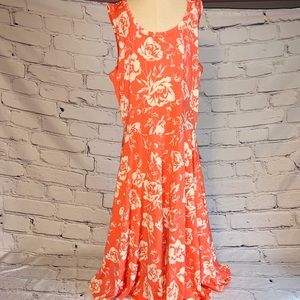 EUC size M Lularoe dress with pockets!